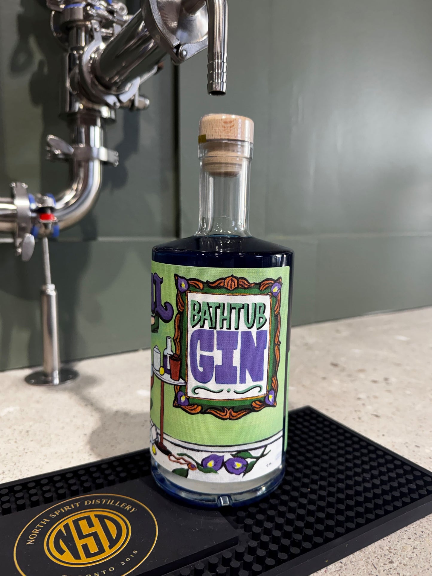 Royal Bathtub Gin (42.5%alc.vol.750ml)